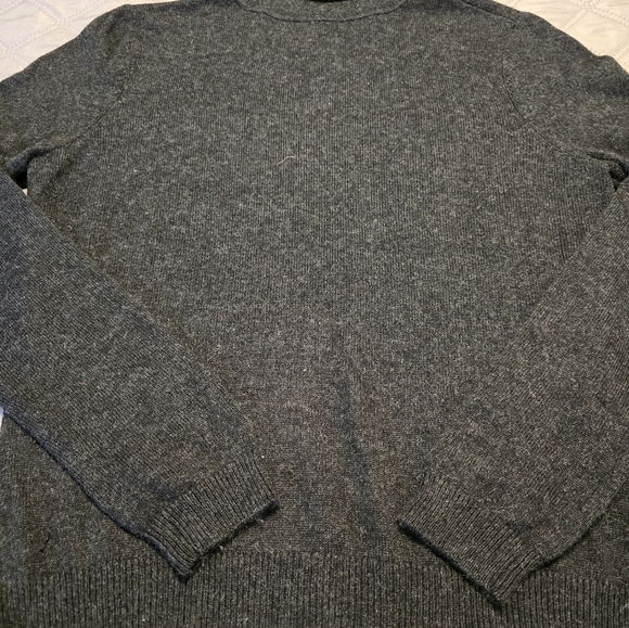 Lauren by Ralph Lauren petite silk/cashmere blend turtleneck sweater. - Picture 2 of 4